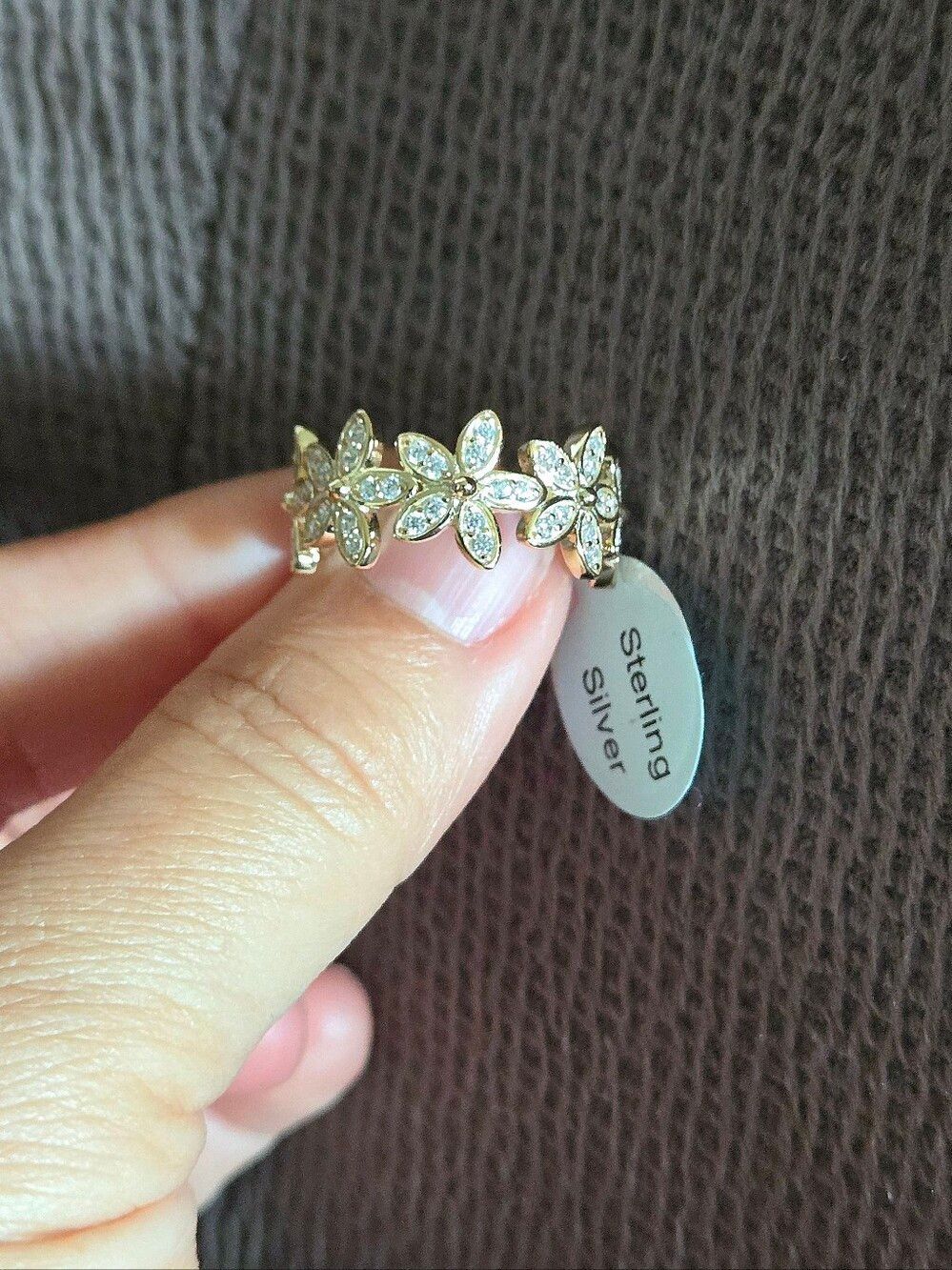 ✨️HP 2X✨️ Ava Ro🚣 Connecting Gold💛 Flowers🌼 Ring💍 - Picture 12 of 16